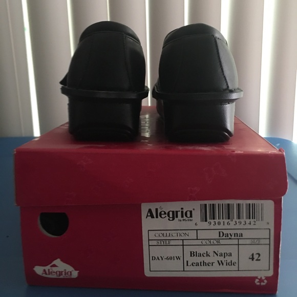 Mary jane shoes NWT Wide width - Picture 4 of 5